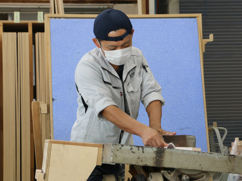 工作機械・ロボット・産業機材の木型製作風景5